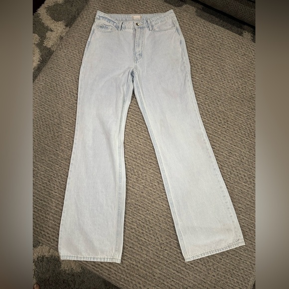 ALTAR’D STATE Women’s White washed Boyfriend Jeans, EUC! - Picture 1 of 5